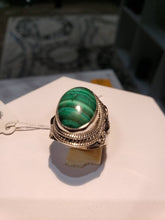 Load image into Gallery viewer, Oval Shaped Cushioned Malachite with Cable Silver Design