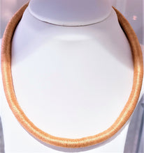 Load image into Gallery viewer, Choker Silk Thread