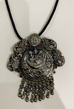 Load image into Gallery viewer, Indian Traditional Pendant made in 925 Sterling Silver.
