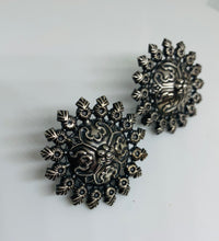 Load image into Gallery viewer, 925 Silver Tops Style Earrings